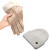 Set aus kuscheligen Plüschhandschuhen und warmer Beanie